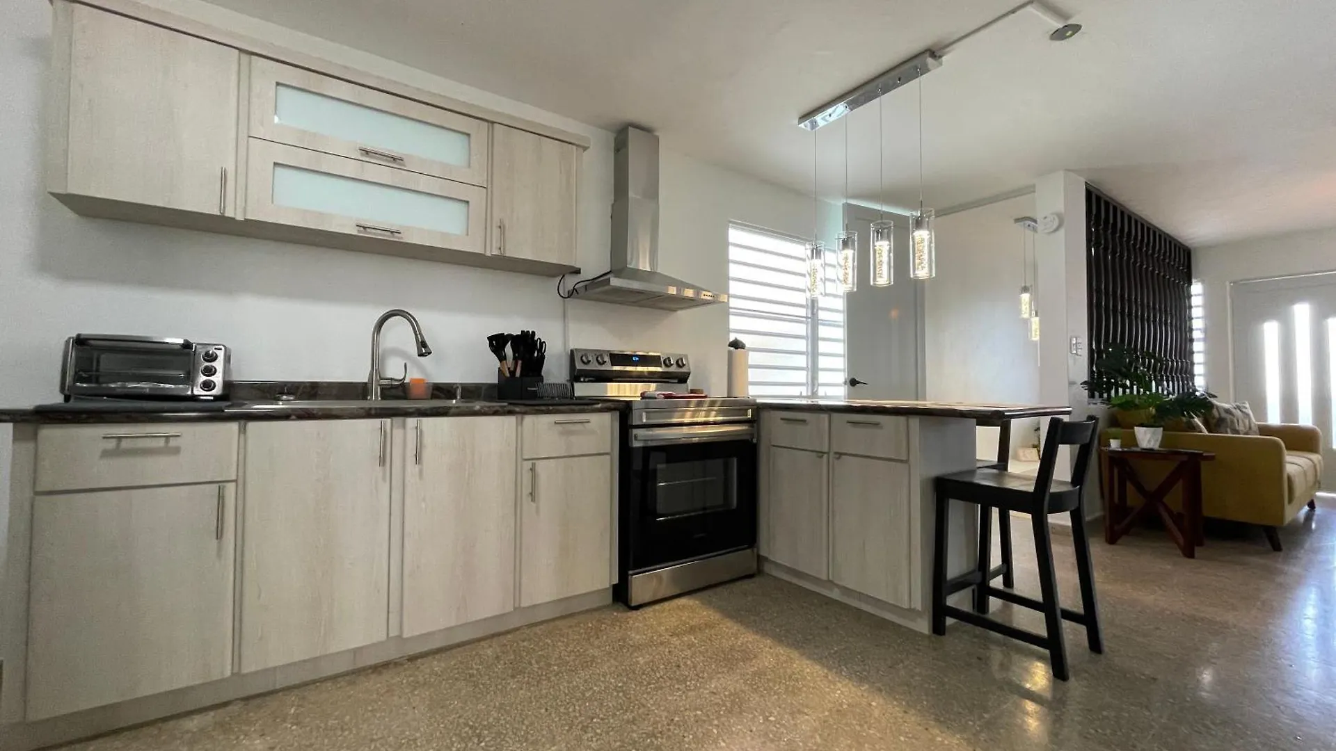 Mont Residence Offering A Loft And 3 Bedroom Apartment Steps From The Ferry Βιέκες 0*,  Πουέρτο Ρίκο