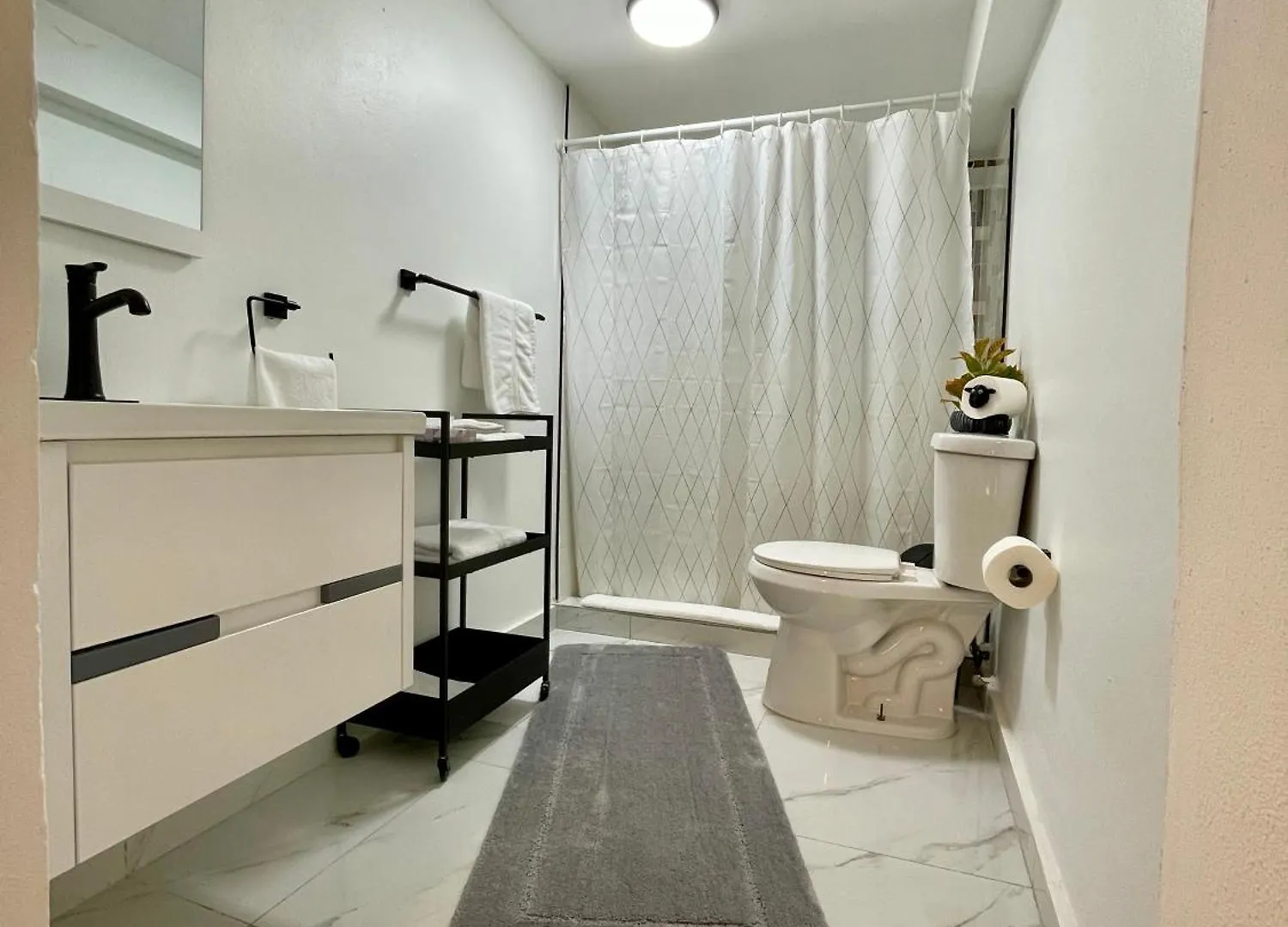 Mont Residence Offering A Loft And 3 Bedroom Apartment Steps From The Ferry Βιέκες 0*,  Πουέρτο Ρίκο